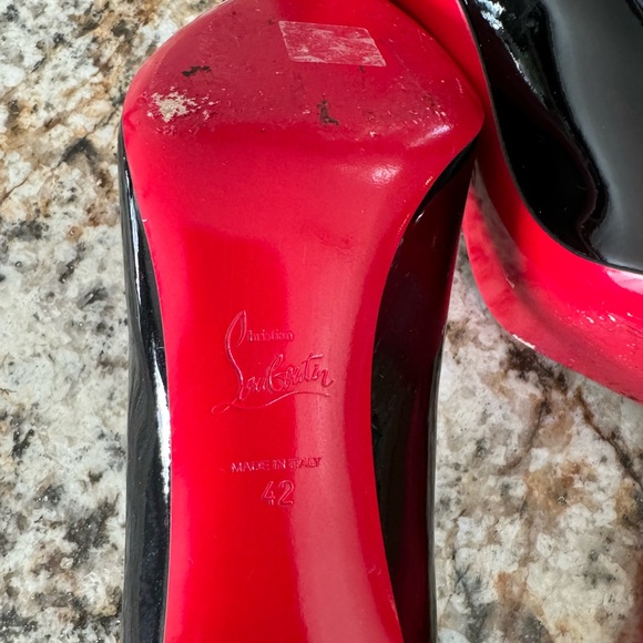 CHRISTIAN LOUBOUTIN
Pigalle patent leather heels
42 EU
Very good condition - Picture 9 of 10